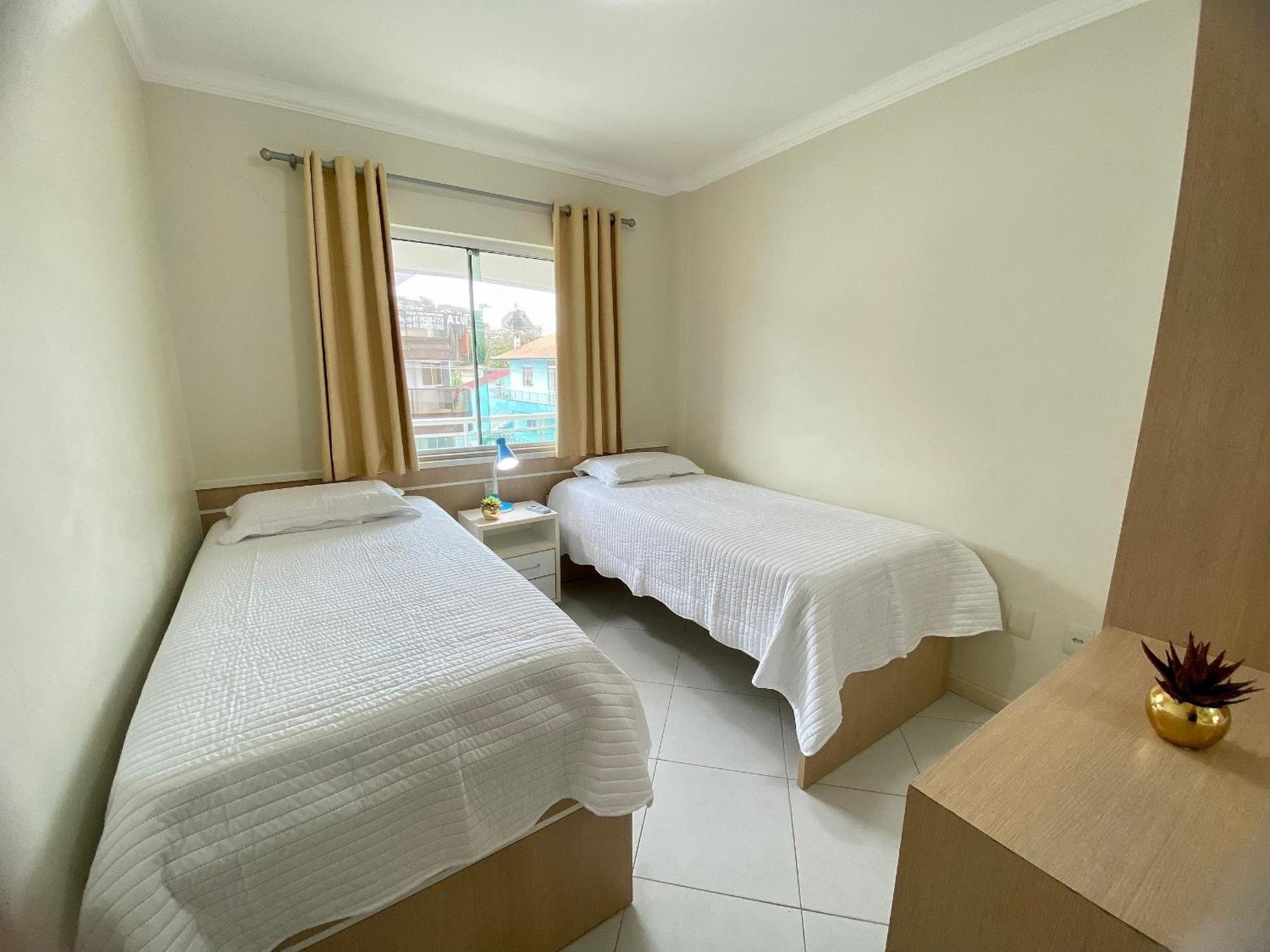 Res. Nona Martha Appartement Bombinhas Buitenkant foto